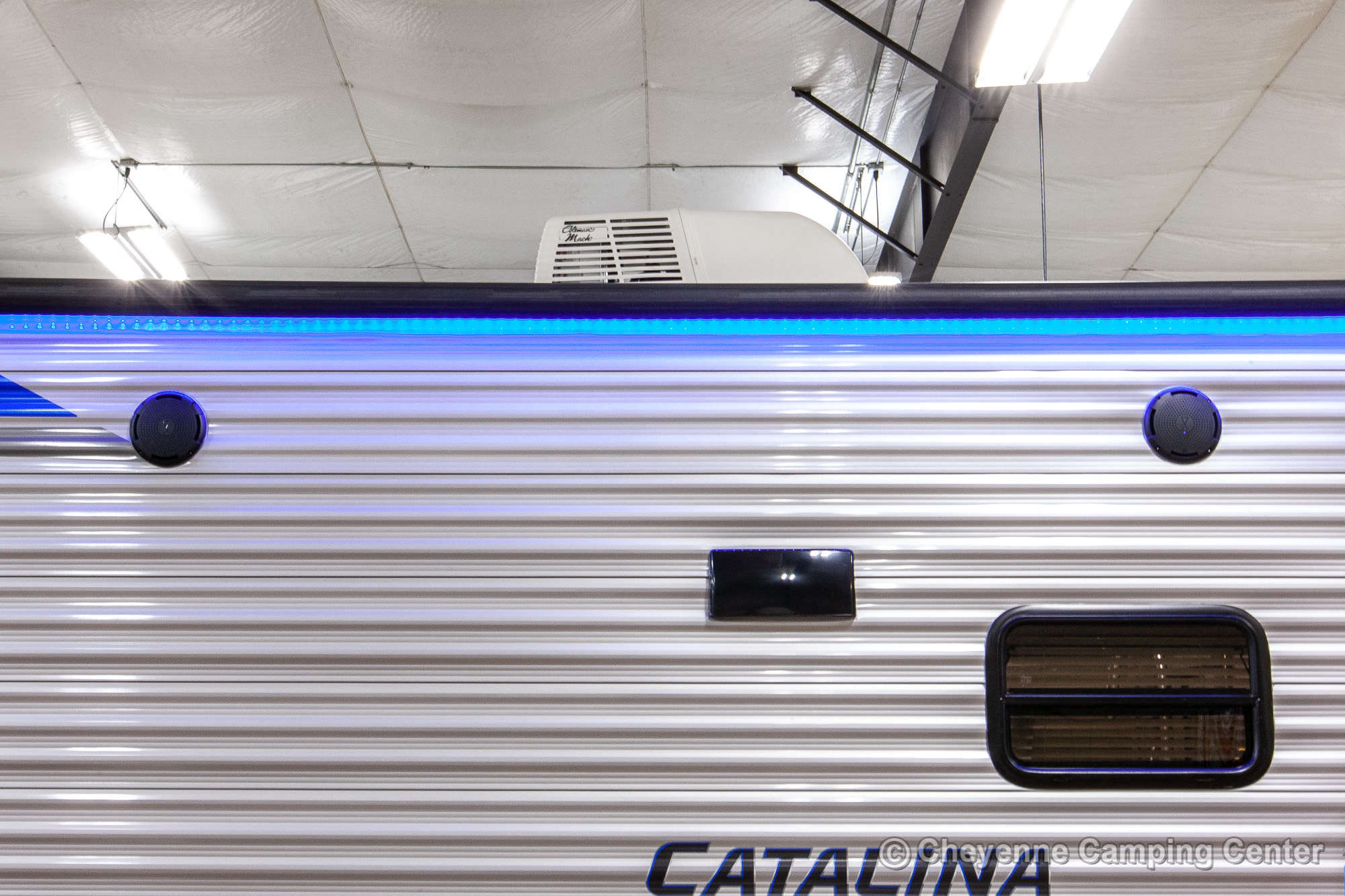 2022 Coachmen Catalina Legacy Edition 293QBCK Bunkhouse Travel Trailer Exterior Image