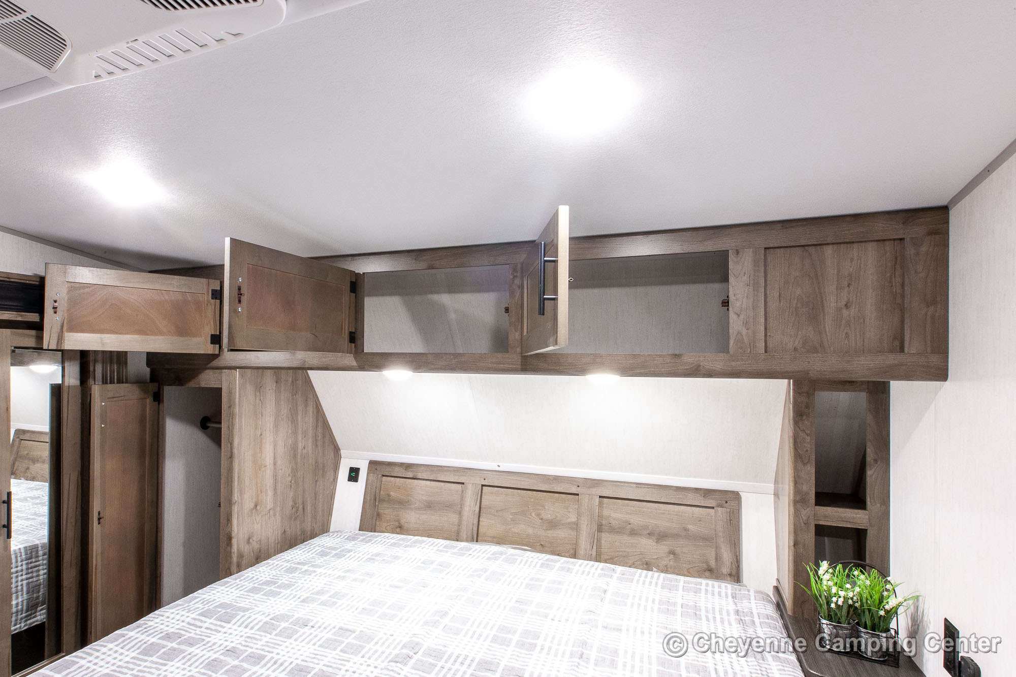 2022 Forest River Cherokee Wolf Pack 355PACK14 Bunkhouse Toy Hauler Fifth Wheel Interior Image