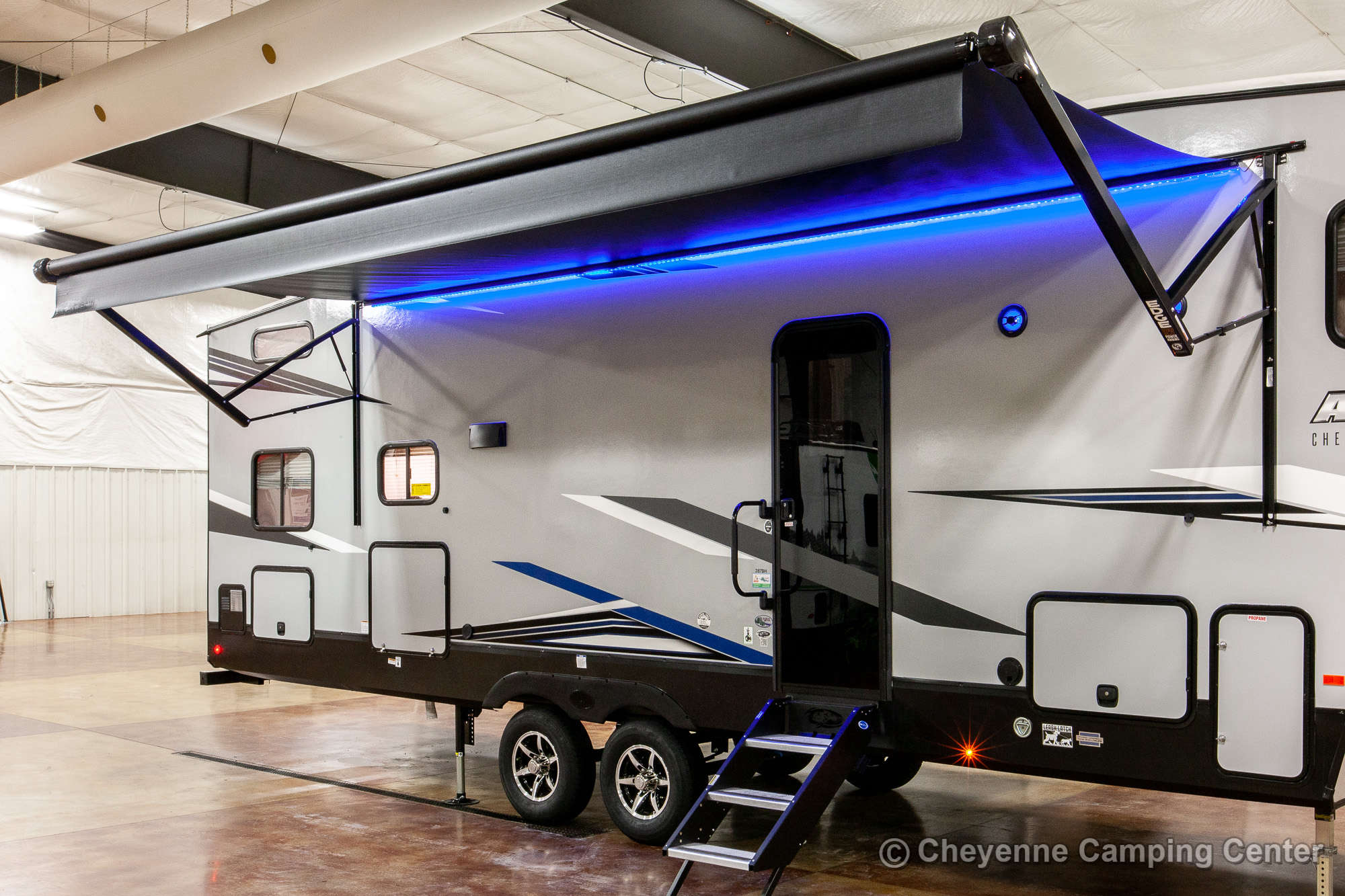 2022 Forest River Cherokee Arctic Wolf 287BH Bunkhouse Fifth Wheel Exterior Image