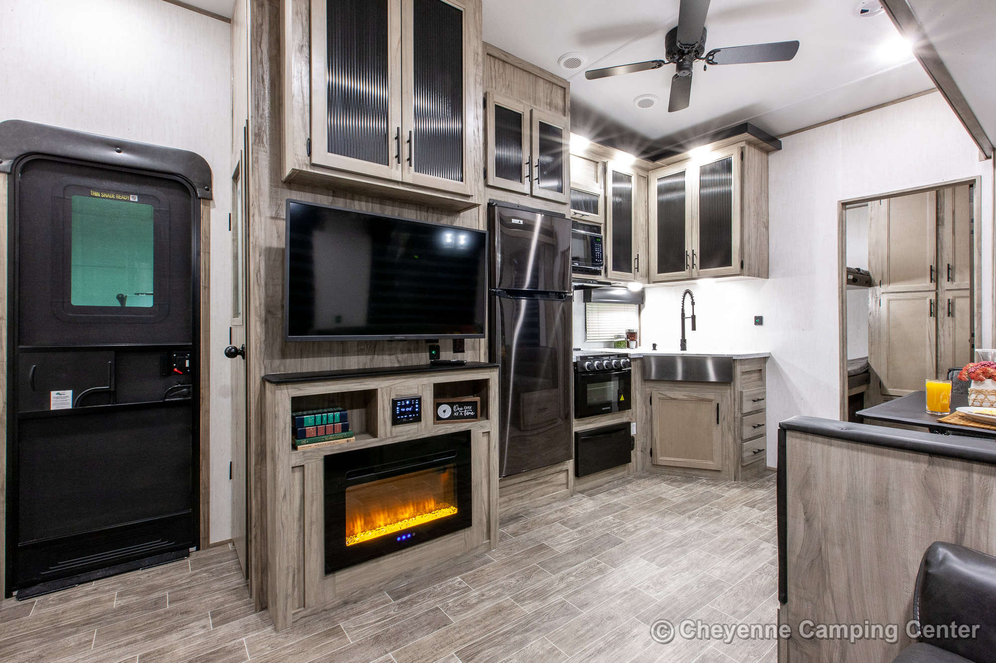 2022 Forest River Cherokee Arctic Wolf 287BH Bunkhouse Fifth Wheel Interior Image