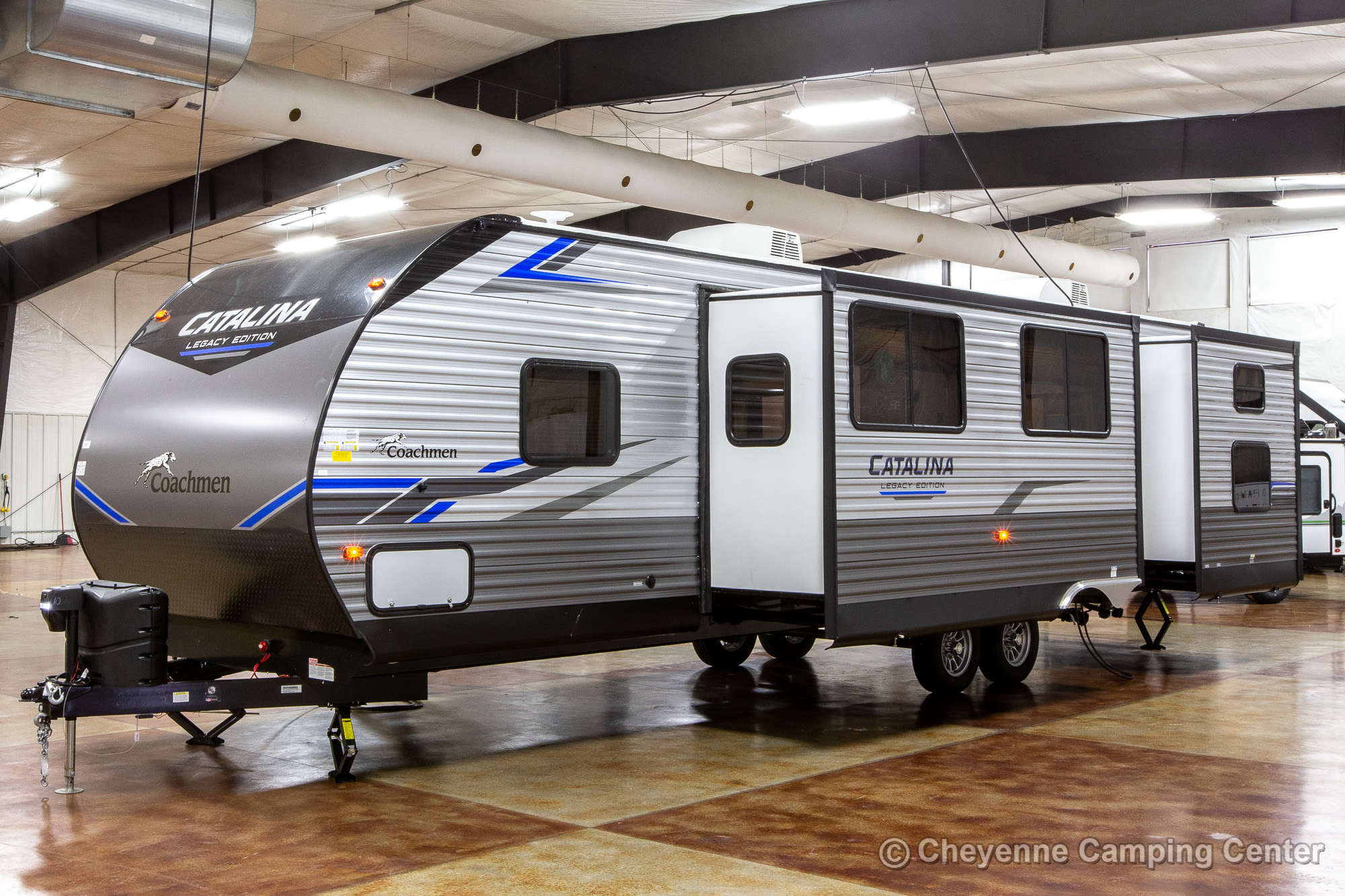 2022 Coachmen Catalina Legacy Edition 323BHDSCK Bunkhouse Travel Trailer Exterior Image