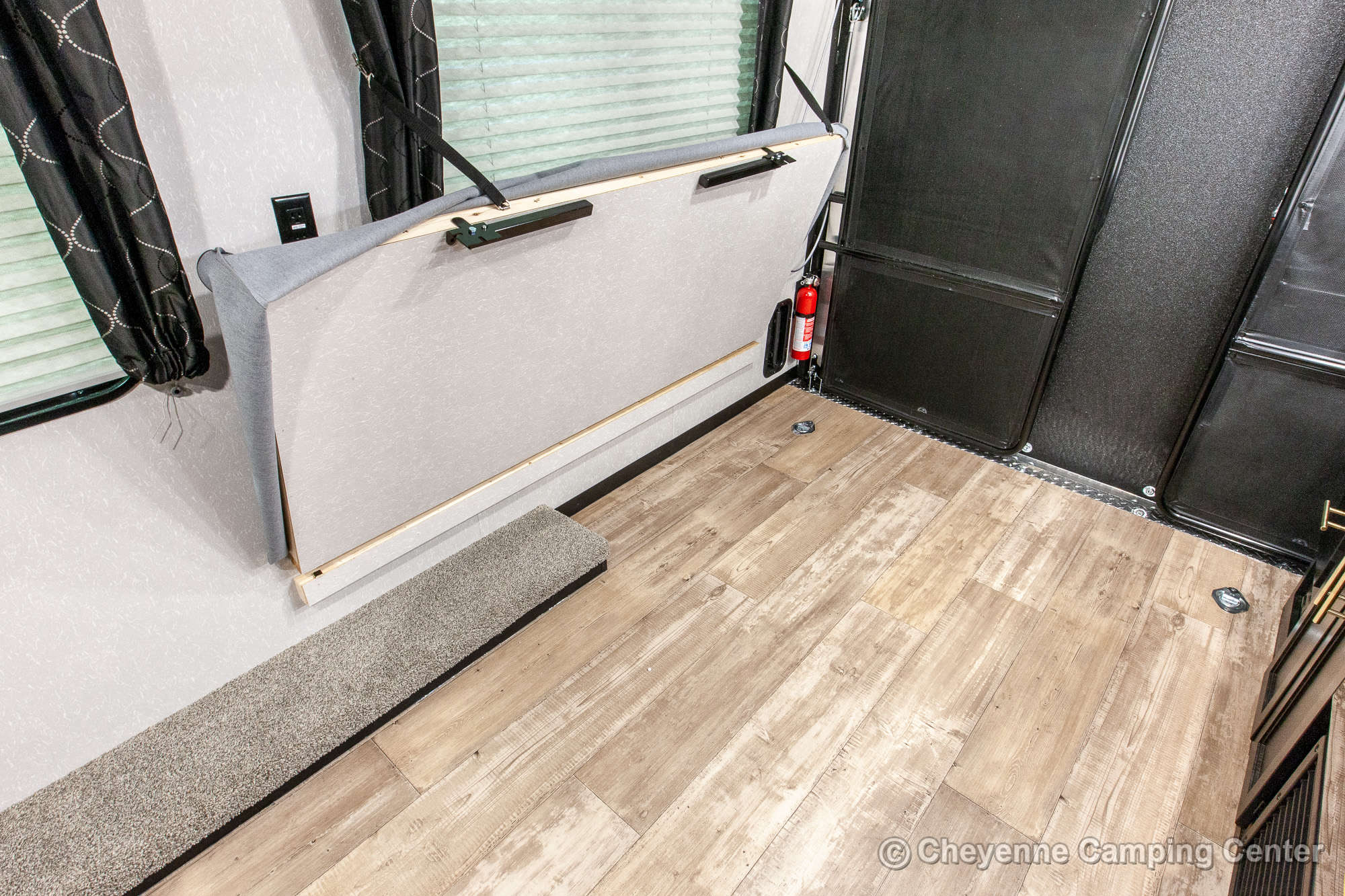 2022 Forest River Cherokee Grey Wolf 18RR Toy Hauler Travel Trailer Interior Image