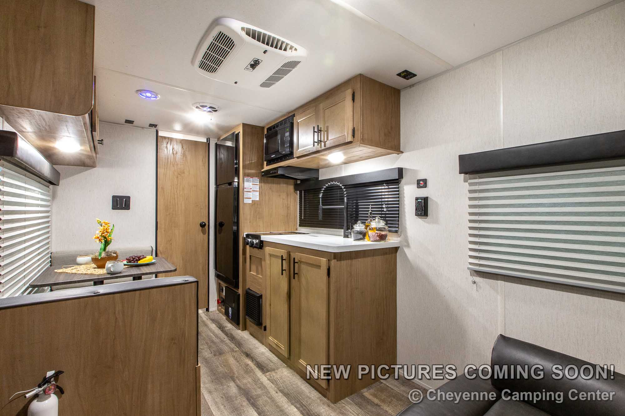 2023 Forest River Cherokee Wolf Pup Black Label 16FQBL Travel Trailer Interior Image